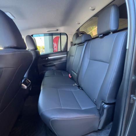 TOYOTA Hilux Caminhonete 2.8 16V 4P SR 4X4 DIESEL CABINE DUPLA AUTOMTICO, Foto 16
