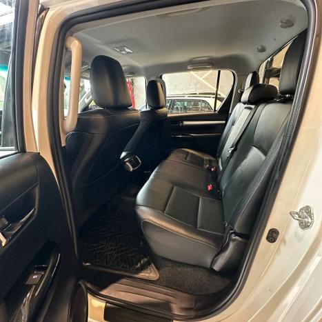 TOYOTA Hilux Caminhonete 2.8 16V SRV 4X4 DIESEL CABINE DUPLA AUTOMTICO, Foto 14