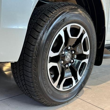 TOYOTA Hilux Caminhonete 2.8 16V SRV 4X4 DIESEL CABINE DUPLA AUTOMTICO, Foto 20