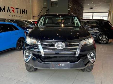 TOYOTA Hilux SW4 2.8 16V 4P SRX 4X4 7 LUGARES TURBO DIESEL AUTOMTICO, Foto 21