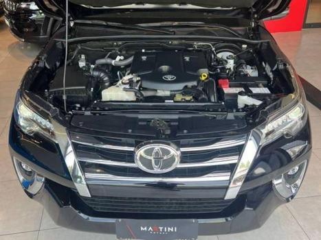 TOYOTA Hilux SW4 2.8 16V 4P SRX 4X4 7 LUGARES TURBO DIESEL AUTOMTICO, Foto 26