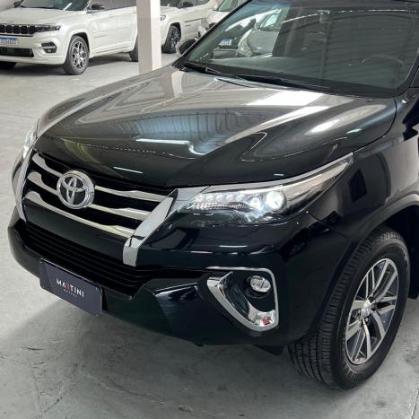 TOYOTA Hilux SW4 2.8 16V 4P SRX 4X4 7 LUGARES TURBO DIESEL AUTOMTICO, Foto 7