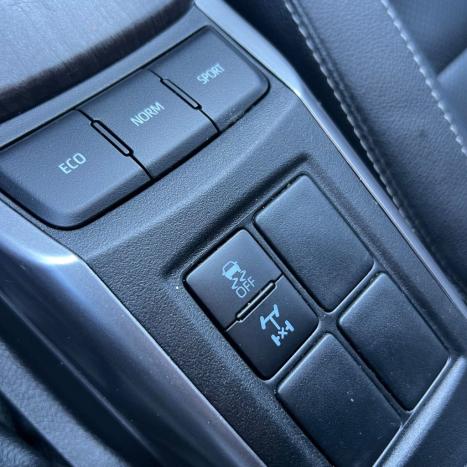 TOYOTA Hilux SW4 2.8 16V 4P SRX 4X4 7 LUGARES TURBO DIESEL AUTOMTICO, Foto 15