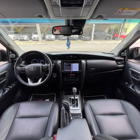 TOYOTA Hilux SW4 2.8 16V 4P SRX PLATINUM 4X4 TURBO DIESEL AUTOMTICO, Foto 9