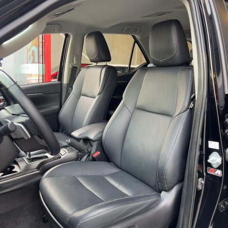 TOYOTA Hilux SW4 2.8 16V 4P SRX PLATINUM 4X4 TURBO DIESEL AUTOMTICO, Foto 17