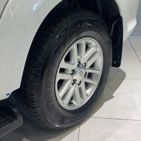 TOYOTA Hilux SW4 3.0 16V 4P SRV 4X4 7 LUGARES TURBO DIESEL AUTOMTICO, Foto 18