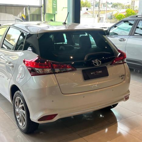TOYOTA Yaris Hatch 1.5 16V 4P FLEX XS MULTIDRIVE AUTOMTICO CVT, Foto 6