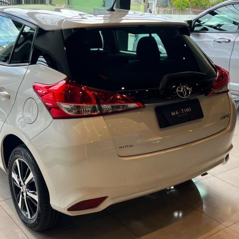 TOYOTA Yaris Hatch 1.3 16V 4P FLEX XL MULTIDRIVE AUTOMTICO CVT, Foto 6