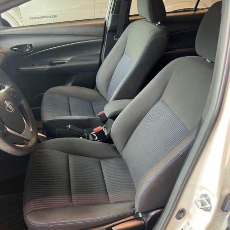 TOYOTA Yaris Hatch 1.3 16V 4P FLEX XL MULTIDRIVE AUTOMTICO CVT, Foto 15