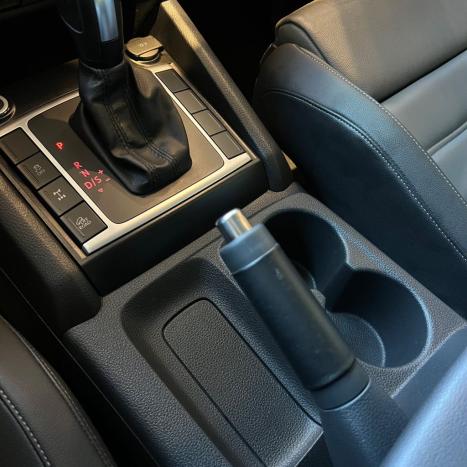 VOLKSWAGEN Amarok 3.0 V6 CABINE DUPLA HIGHLINE 4X4 TURBO INTERCOOLER AUTOMTICO, Foto 13