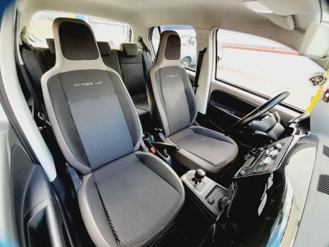 VOLKSWAGEN Cross UP 1.0 12V 4P FLEX I-MOTION AUTOMATIZADO, Foto 9