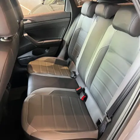 VOLKSWAGEN Nivus 1.0 4P FLEX 200 TSI HIGHLINE TURBO AUTOMTICO, Foto 17