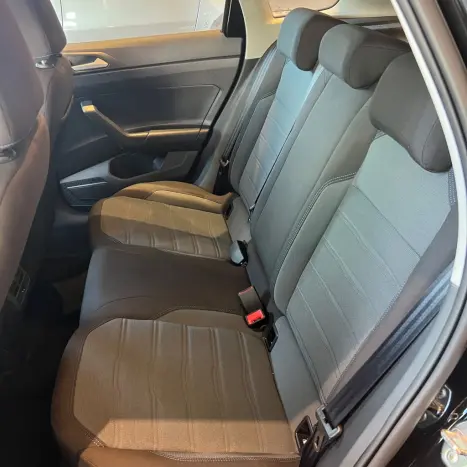 VOLKSWAGEN Nivus 1.0 4P FLEX 200 TSI COMFORTLINE TURBO AUTOMTICO, Foto 17
