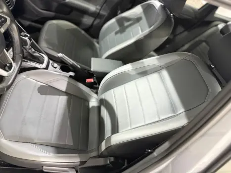VOLKSWAGEN Nivus 1.0 4P FLEX 200 TSI HIGHLINE TURBO AUTOMTICO, Foto 10