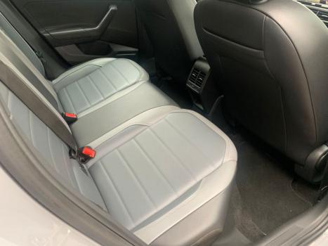 VOLKSWAGEN Nivus 1.0 4P FLEX 200 TSI HIGHLINE TURBO AUTOMTICO, Foto 15