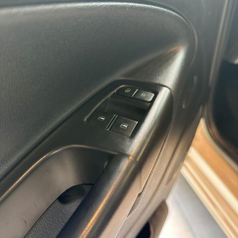 VOLKSWAGEN Saveiro 1.6 G7 CABINE SIMPLES ROBUST FLEX, Foto 9