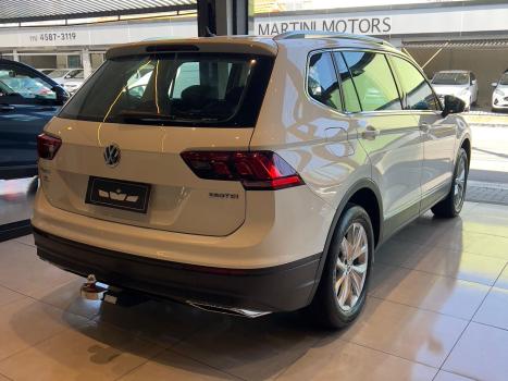 VOLKSWAGEN Tiguan 1.4 250 TSI TOTAL FLEX ALLSPACE COMFORTLINE TURBO AUTOMTICO TIPTRONIC, Foto 15