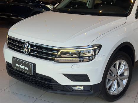 VOLKSWAGEN Tiguan 1.4 250 TSI TOTAL FLEX ALLSPACE COMFORTLINE TURBO AUTOMTICO TIPTRONIC, Foto 18