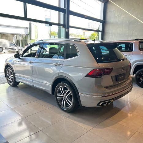 VOLKSWAGEN Tiguan 2.0 300 TSI ALLSPACE R-LINE TURBO AUTOMTICO, Foto 5