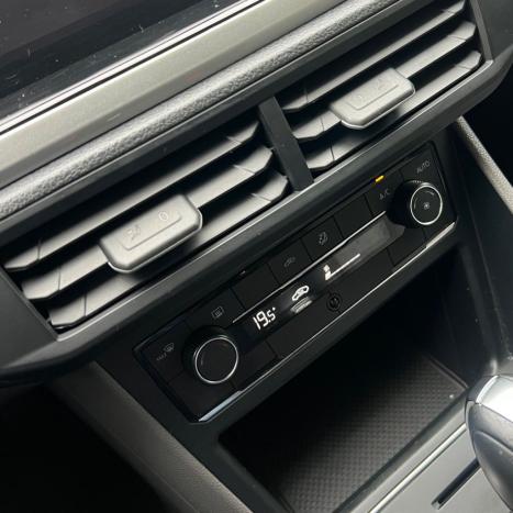VOLKSWAGEN Virtus 1.0 4P 200 TSI FLEX HIGHLINE AUTOMTICO, Foto 12