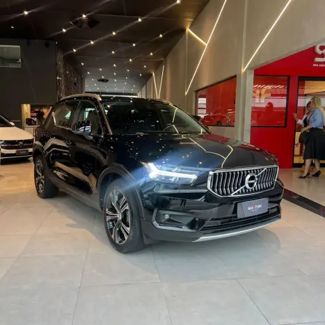 VOLVO XC40 1.5 16V 4P T5 RECHARGE HBRIDO R-DESIGN GEARTRONIC AUTOMTICO, Foto 2