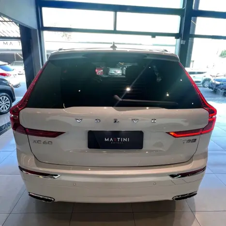 VOLVO XC60 2.0 16V 4P FLEX T8 RECHARGE HBRIDO INSCRIPTION EXPRESSION AWD TURBO GEARTRONIC AUTOMTICO, Foto 7