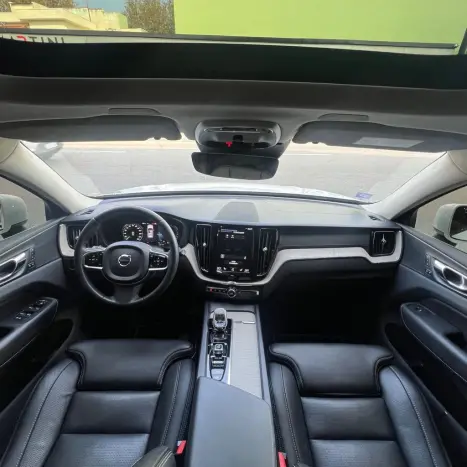 VOLVO XC60 2.0 16V 4P FLEX T8 RECHARGE HBRIDO INSCRIPTION EXPRESSION AWD TURBO GEARTRONIC AUTOMTICO, Foto 9