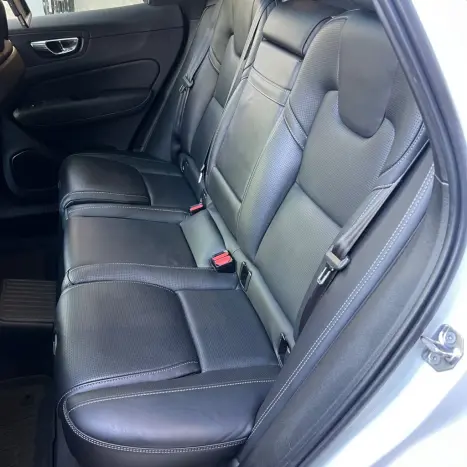 VOLVO XC60 2.0 16V 4P FLEX T8 RECHARGE HBRIDO INSCRIPTION EXPRESSION AWD TURBO GEARTRONIC AUTOMTICO, Foto 17