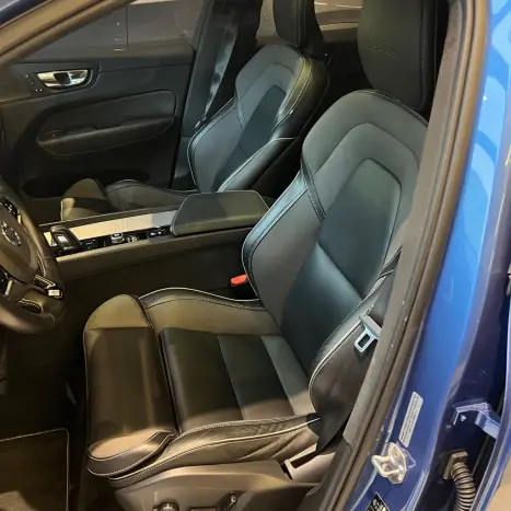 VOLVO XC60 2.0 16V 4P T8 HYBRID R-DESIGN AWD GEARTRONIC AUTOMTICO, Foto 16