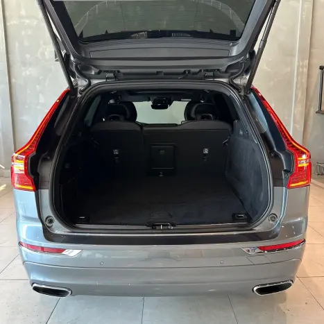 VOLVO XC60 2.0 16V 4P T8 HYBRID R-DESIGN AWD GEARTRONIC AUTOMTICO, Foto 23