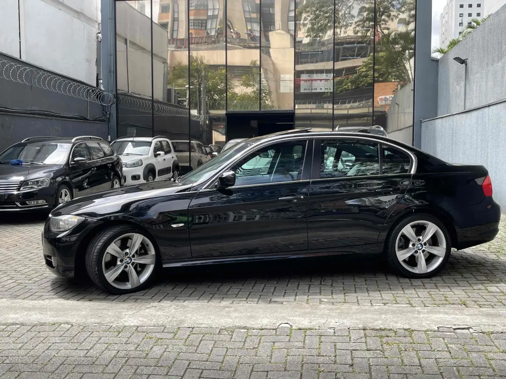 BMW 335I - Foto