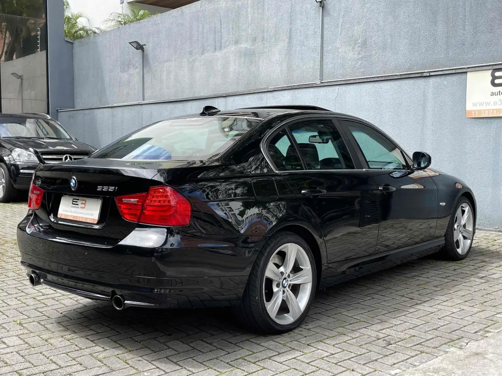 BMW 335I - Foto