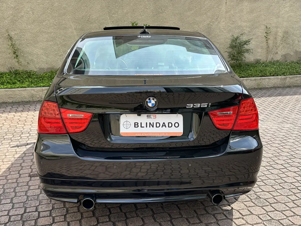 BMW 335I - Foto