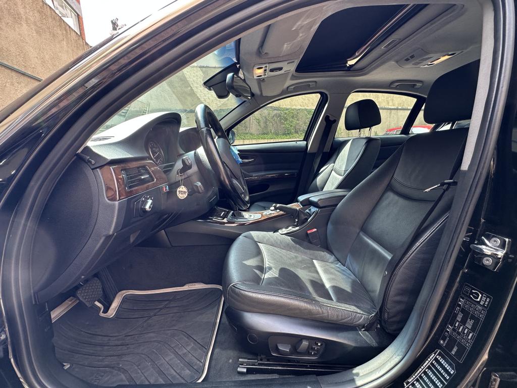 BMW 335I - Foto