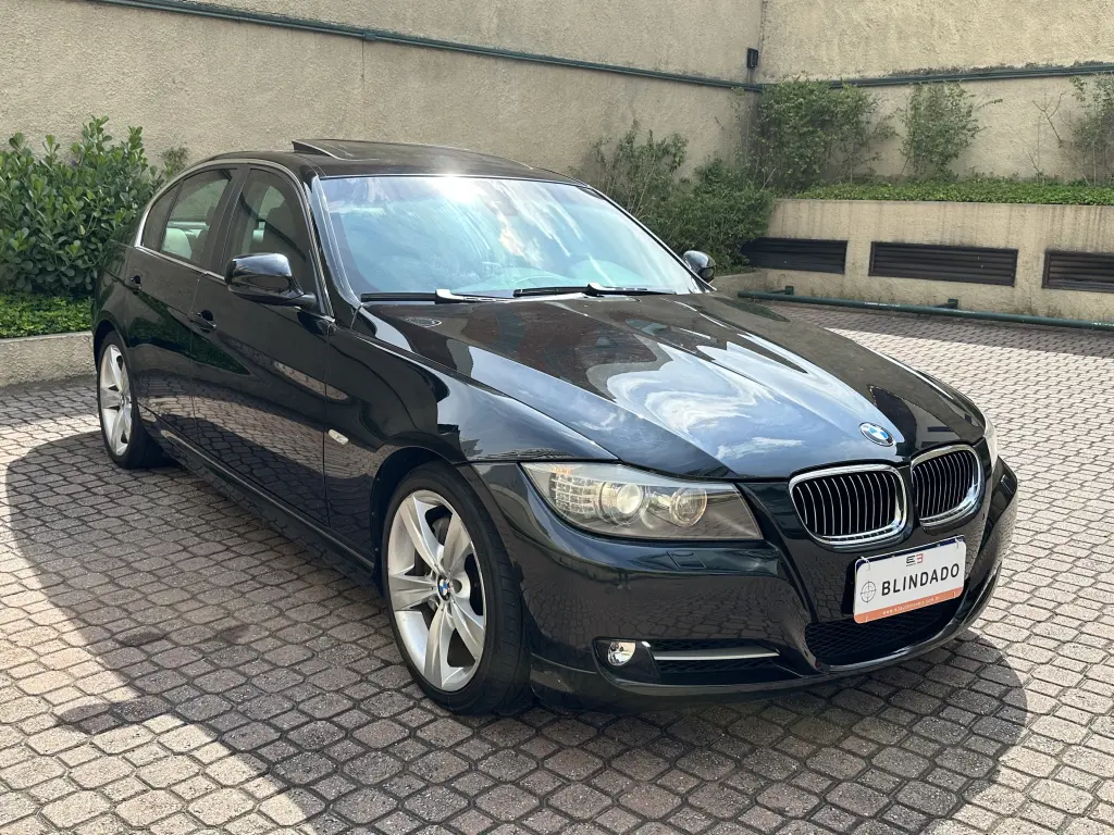BMW 335I - Foto