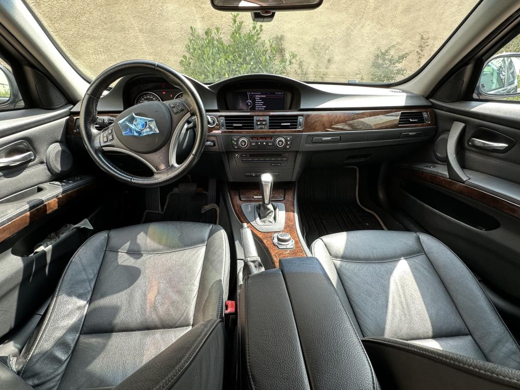 BMW 335I - Foto