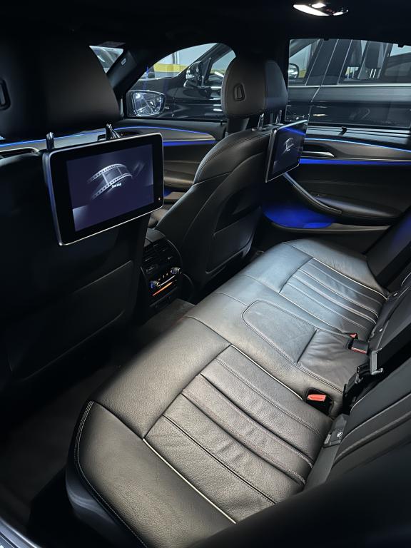 BMW 540I - Foto