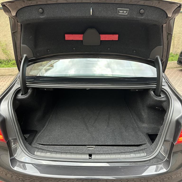 BMW 540I - Foto