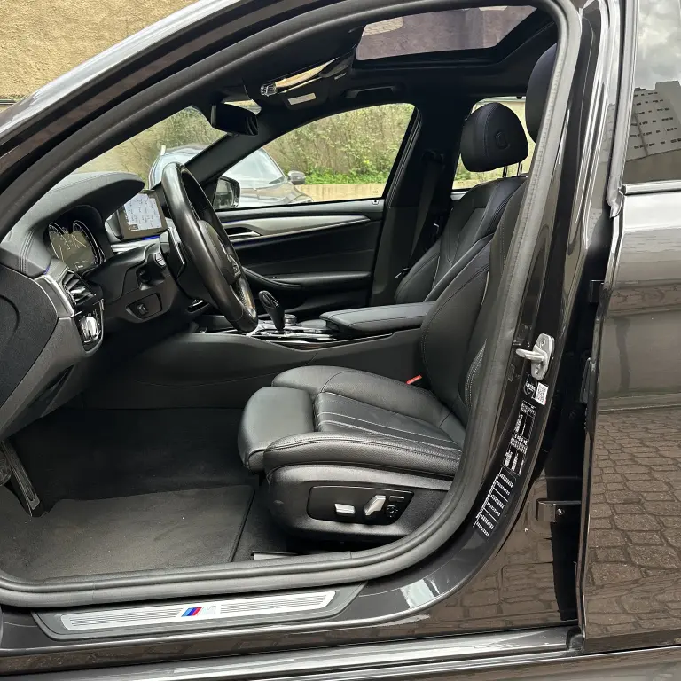BMW 540I - Foto