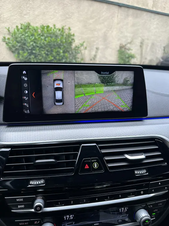 BMW 540I - Foto