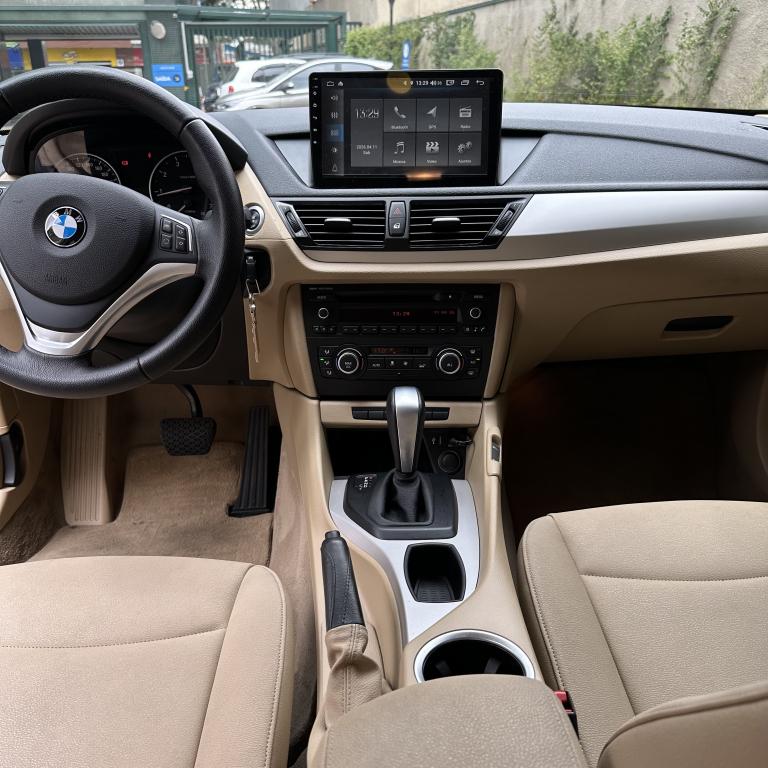 BMW X1 - Foto