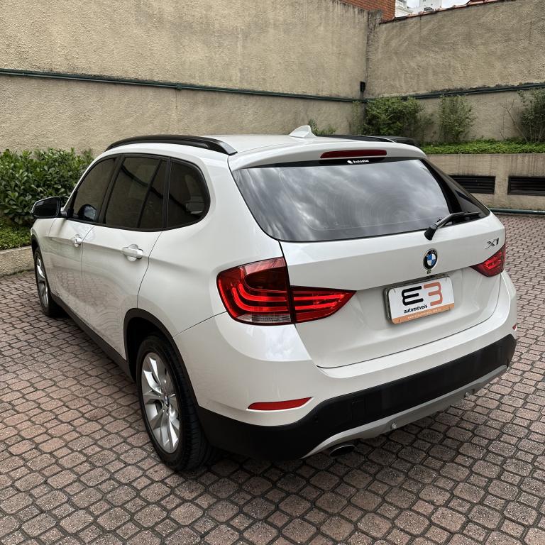 BMW X1 - Foto