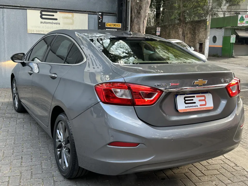 CHEVROLET Cruze Sedan - Foto
