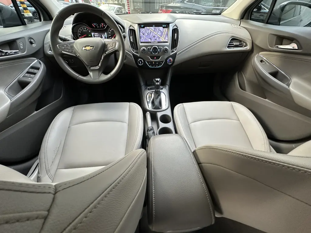 CHEVROLET Cruze Sedan - Foto