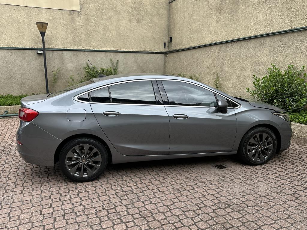 CHEVROLET Cruze Sedan - Foto