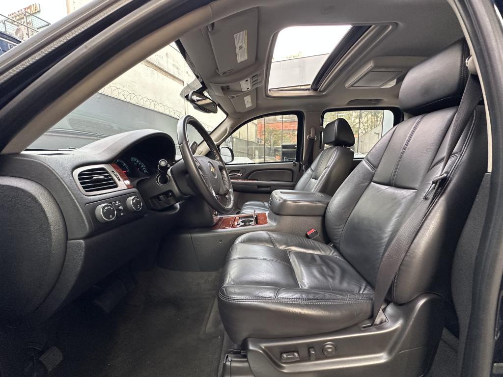 CHEVROLET Suburban - Foto