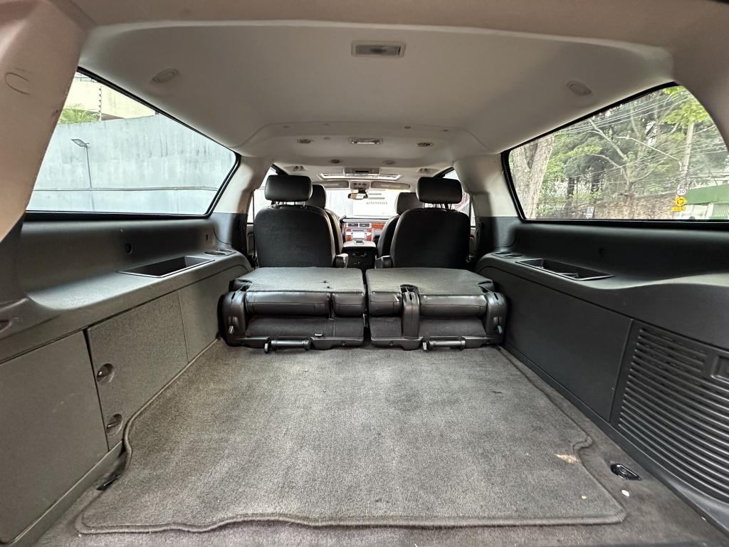 CHEVROLET Suburban - Foto
