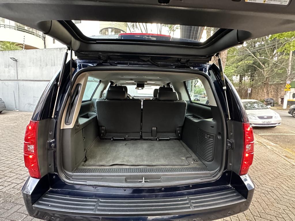 CHEVROLET Suburban - Foto