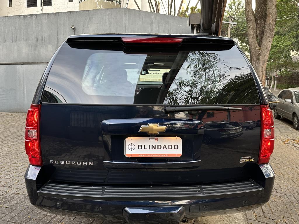 CHEVROLET Suburban - Miniatura