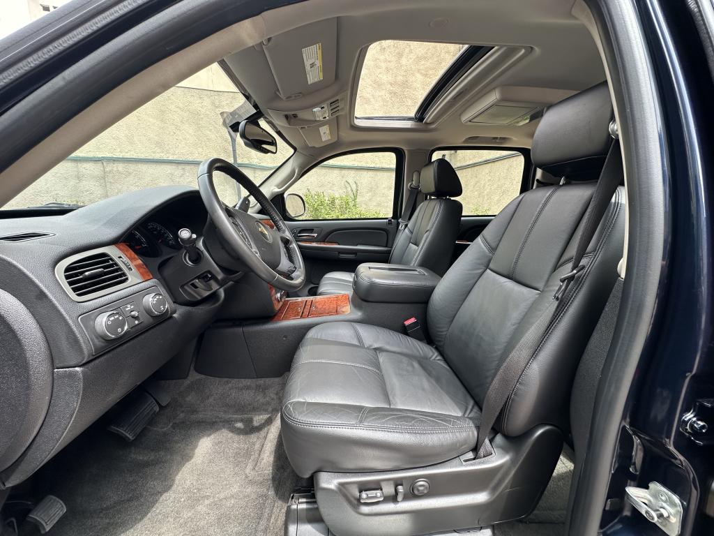 CHEVROLET Suburban - Foto